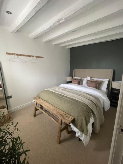 Nestled In Kendal Apartment ภายนอก รูปภาพ